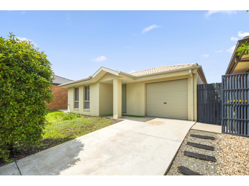86 Refshauge Crescent, Macgregor House for rent Listed by Property