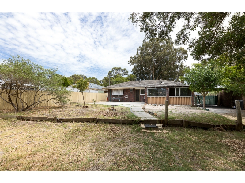 11 Reigate Street, Gosnells House for rent Listed by Ellen Kearle of