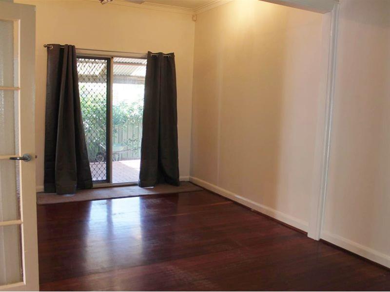 25 Grand Promenade, Bayswater House for rent Listed by Vanesa Terzic