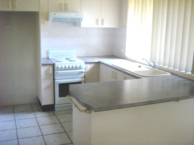 39 Bombala Street, Pendle Hill House for rent Listed by Rentals Team