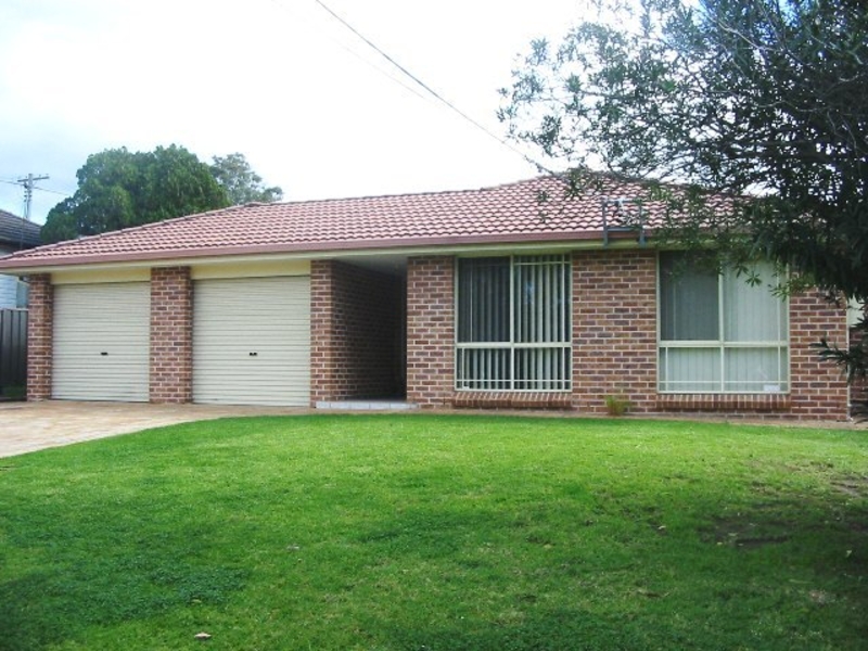39 Bombala Street, Pendle Hill House for rent Listed by Rentals Team