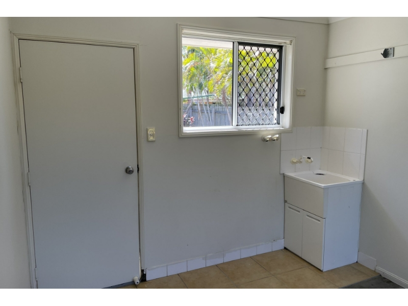 56 Emmadale Drive, New Auckland House for rent Listed by Elders Real