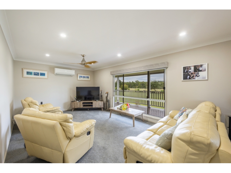 280 Mantons Road, Lawrence House for rent Listed by Tiana Pengilly of