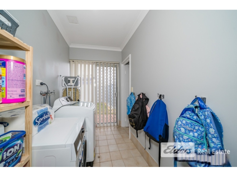 4 Seaspray Place, Waikiki House for rent Listed by Property