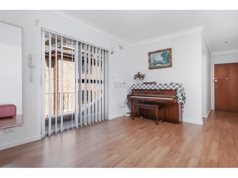 5/5 Gibbons Street, Auburn Apartment for rent Listed by Allen Deng of