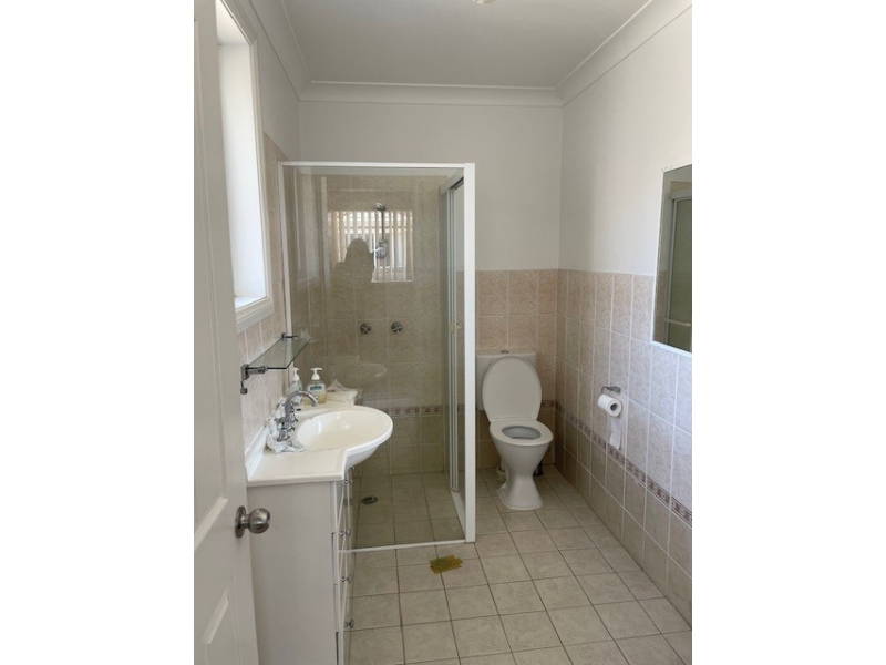 4/2325 John Street, Granville Townhouse for rent Listed by Gilmour