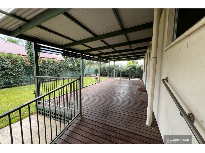 77 Dixon Street, Wangaratta House for rent Listed by Skye Couch of