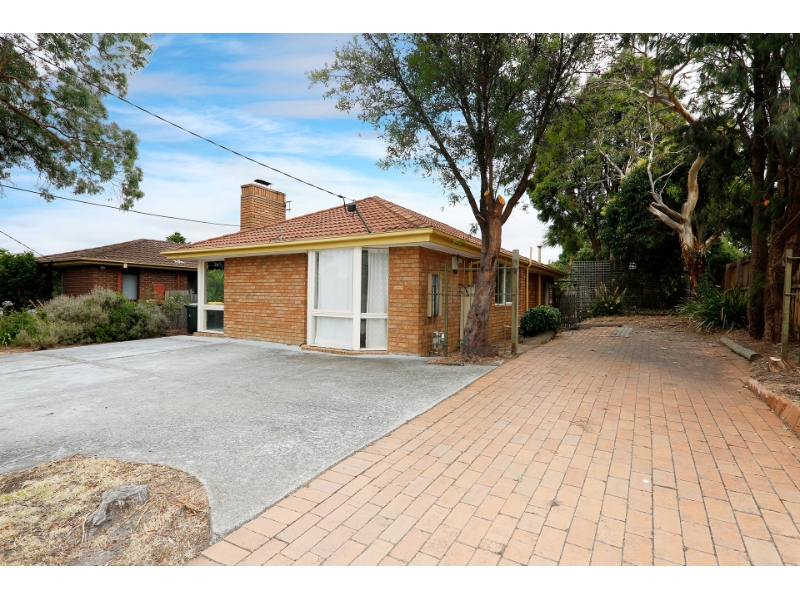 72 Shepherd Road, Glen Waverley House for rent Listed by Karen Zhang