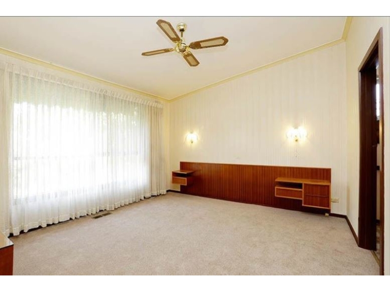 19 Yanigin Drive, Glen Waverley House for rent Listed by Jacob Paola