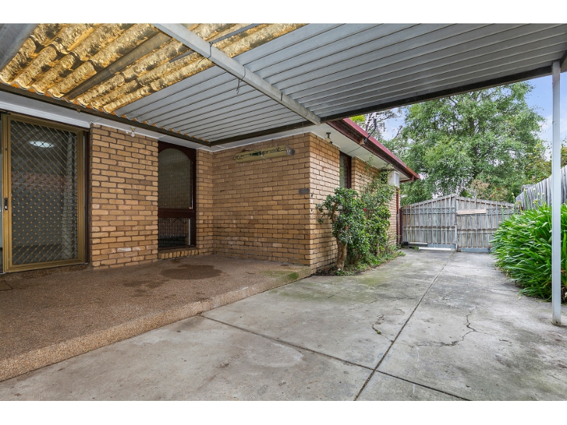 55 Camelot Drive, Glen Waverley House for rent Listed by David Yang