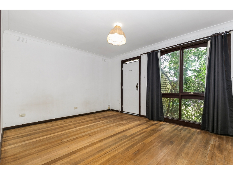 55 Camelot Drive, Glen Waverley House for rent Listed by David Yang