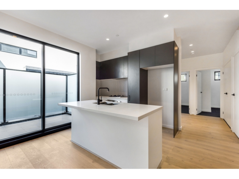 810 Churchill Street, Ringwood Apartment for rent Listed by Elle