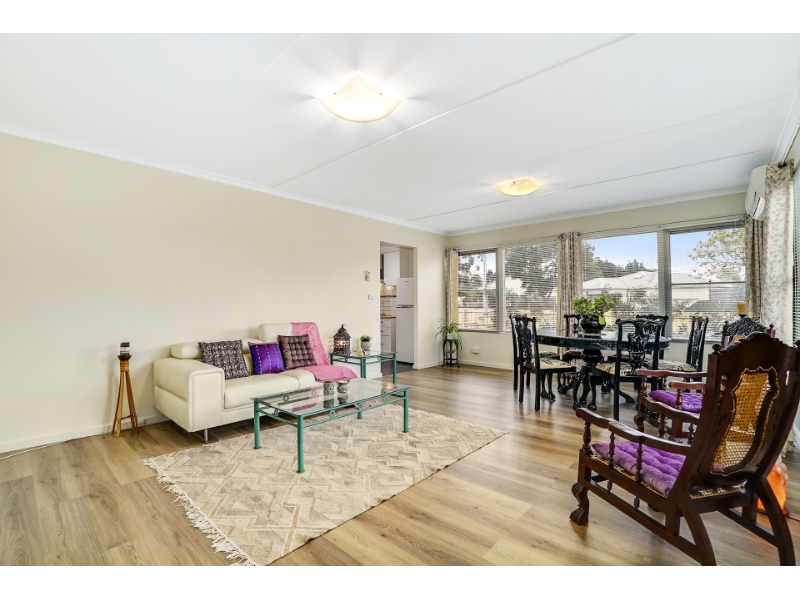 17 Corsican Street, Frankston North House for rent Listed by Gayle