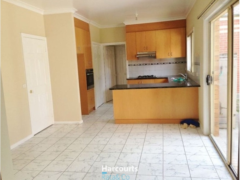 1/2 Dorothy Avenue, Thomastown Apartment for rent Listed by Chelsea