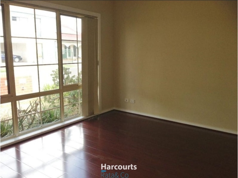 1/2 Dorothy Avenue, Thomastown Apartment for rent Listed by Chelsea