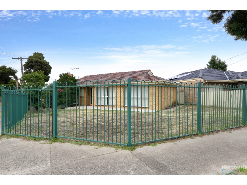 9 Kiama Drive, LALOR House for rent Listed by of Harcourts Rata & Co &