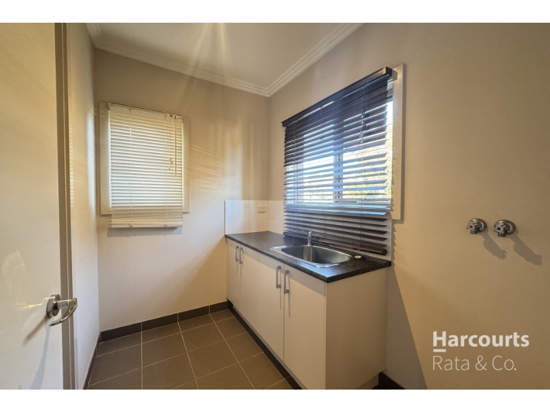 1/76 Strathmerton Street, RESERVOIR Townhouse for rent Listed by
