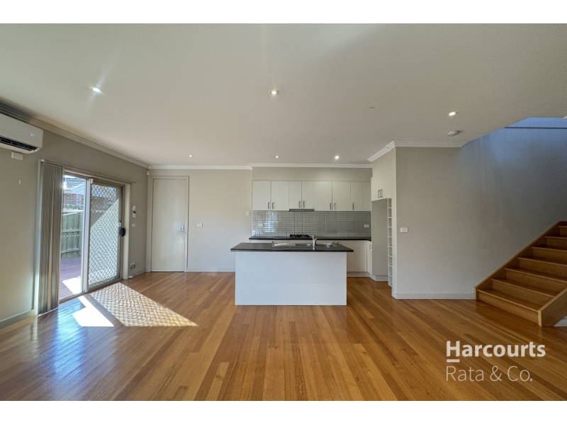 1/76 Strathmerton Street, RESERVOIR Townhouse for rent Listed by