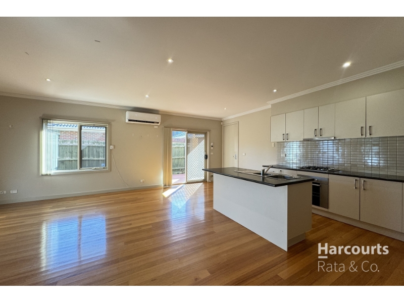1/76 Strathmerton Street, RESERVOIR Townhouse for rent Listed by