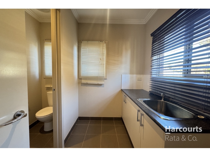 1/76 Strathmerton Street, RESERVOIR Townhouse for rent Listed by