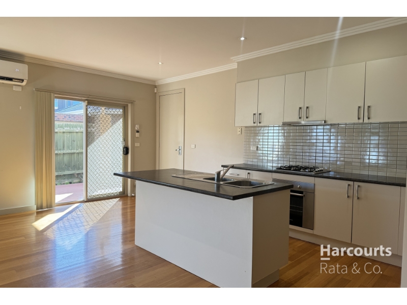 1/76 Strathmerton Street, RESERVOIR Townhouse for rent Listed by