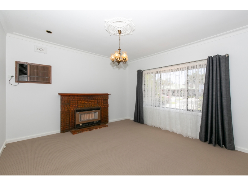 21 Cyprus Street, Lalor House for rent Listed by of Harcourts Rata