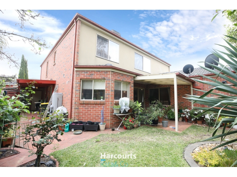 25 Tyndall Way, Mill Park House for rent Listed by Vanessa Vescio of