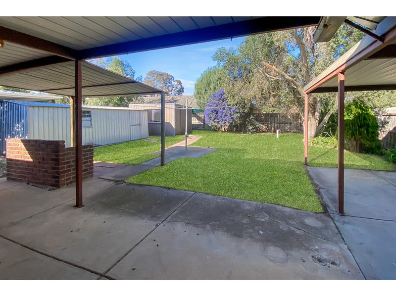32 Christopher Crescent, Melton House for rent Listed by Chelsea