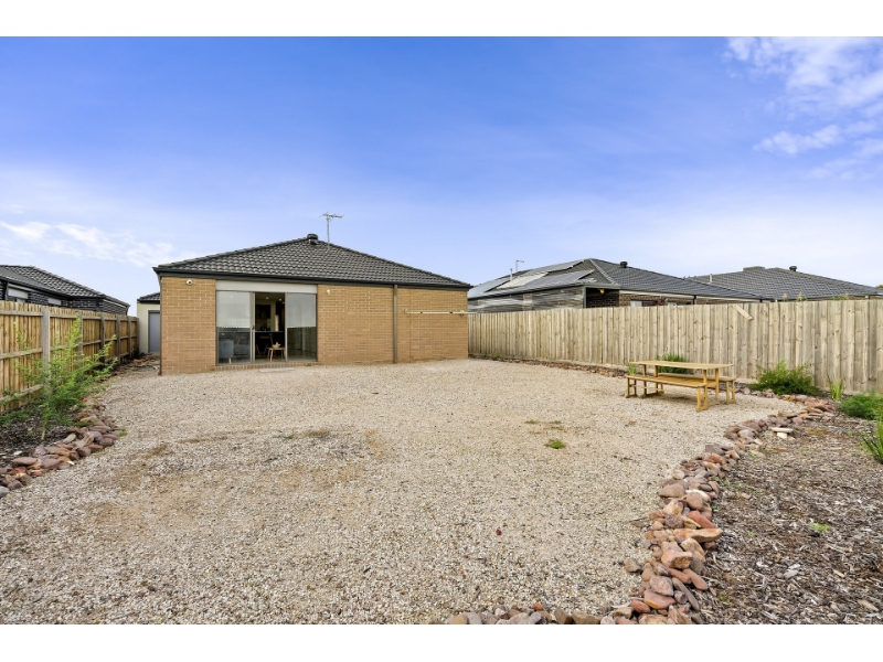 6 Eliza Park Drive, Melton South House for rent Listed by of