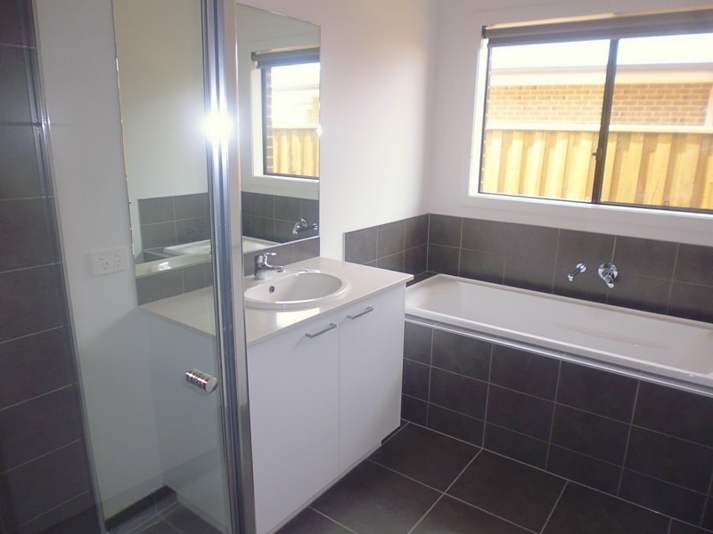 4 Wellsford Street, Eynesbury House for rent Listed by Chelsea Grech