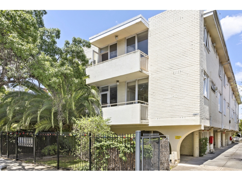 3/19 Avoca Avenue, Elwood Apartment for rent Listed by Ruella Head of