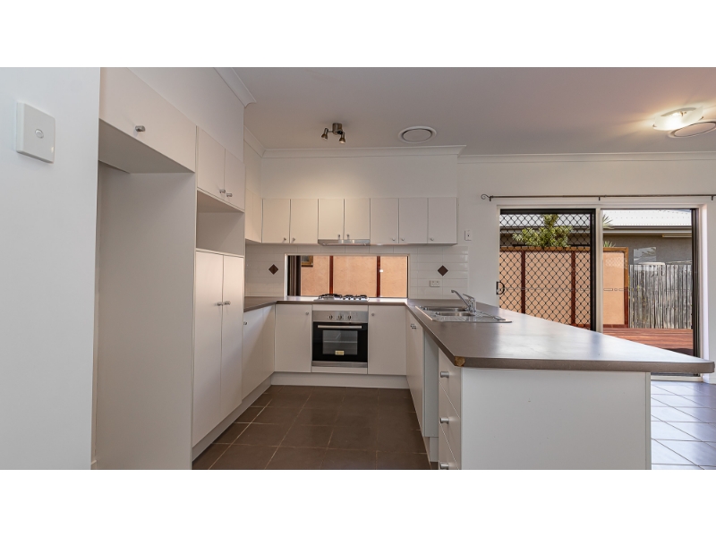 44 Yarra Crescent, Kelso House for rent Listed by Harcourts Leasing Team of Harcourts