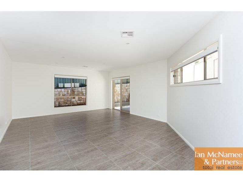 2/20 Campbell Street, Queanbeyan Townhouse for rent Listed by