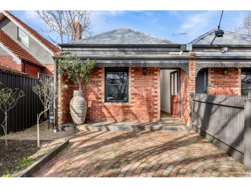 77a Blessington Street, St Kilda House for rent Listed by Hudson Keppell of Kay & Burton Pty
