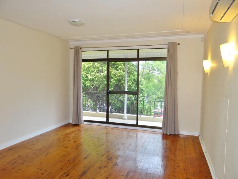 83 Carolyn Avenue, Adamstown Heights House for rent Listed by Leah