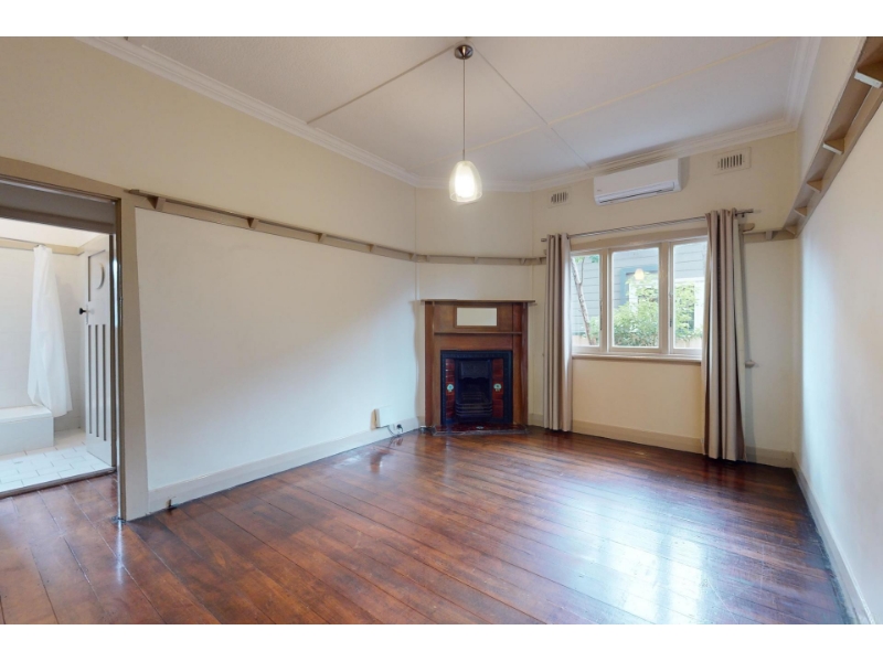 45 Street, Mayfield House for rent Listed by Leah Jay Belmont