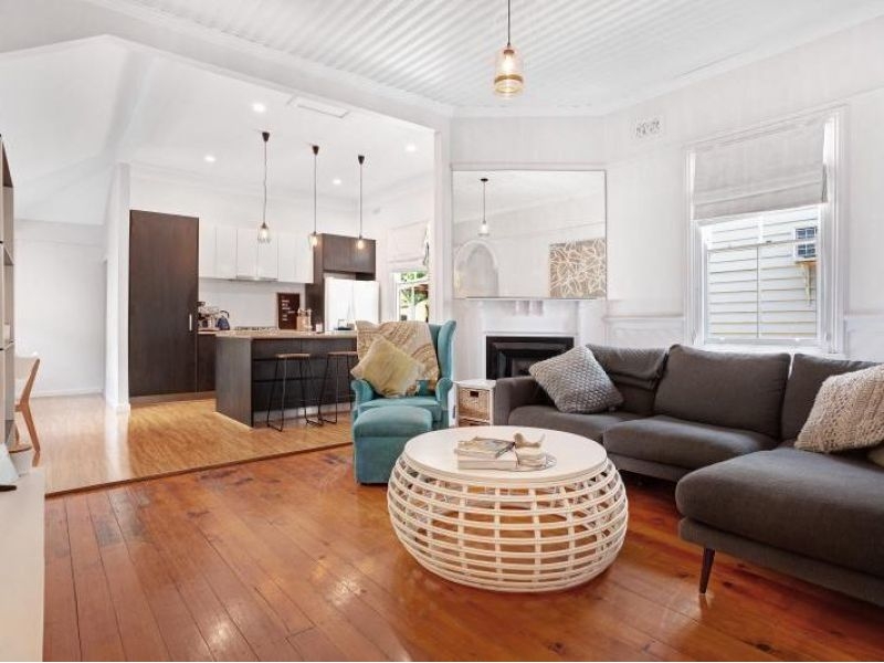 35 Norfolk Avenue, Islington House for rent Listed by Leah Jay