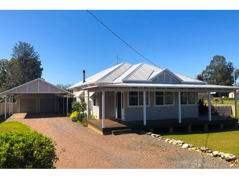 64 High Street, Wallalong House for rent Listed by Leah Jay Newcastle