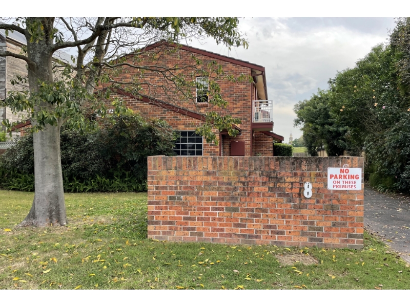 4/8 Brisbane Street, Lorn Townhouse for rent Listed by Leah Jay East