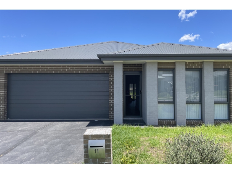 11 Rawmarsh Street, Farley House for rent Listed by Leah Jay East
