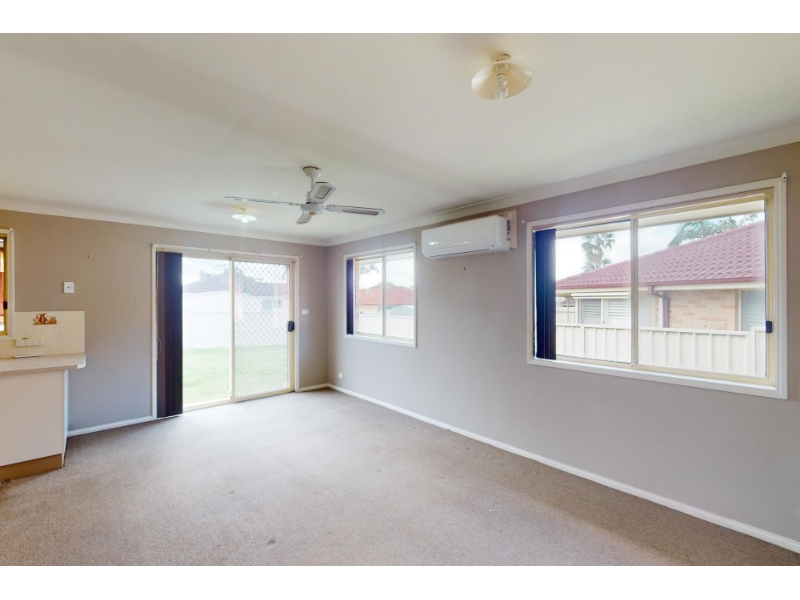 44 Naranghi Circuit, Maryland House for rent Listed by Leah Jay