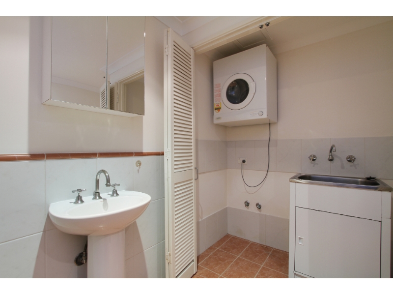 12/2 Henry Lawson Walk, East Perth Apartment for rent Listed by Gary