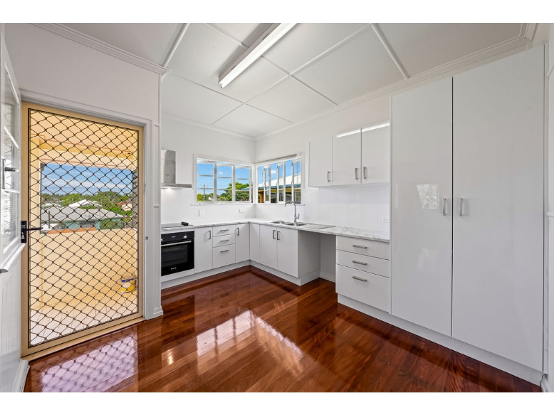 64 Delsie Street, Cannon Hill House for rent Listed by Gay Basile of