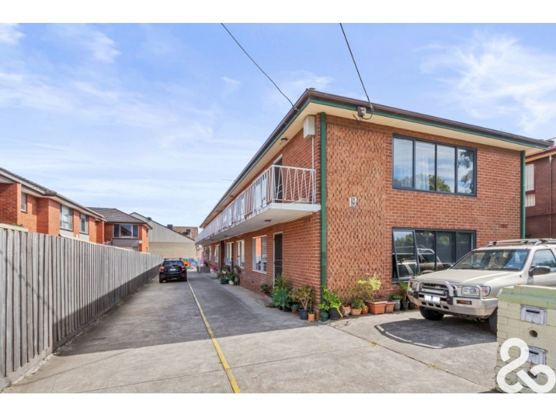 1/19 Normanby Avenue, Thornbury Apartment for rent Listed by Zoe