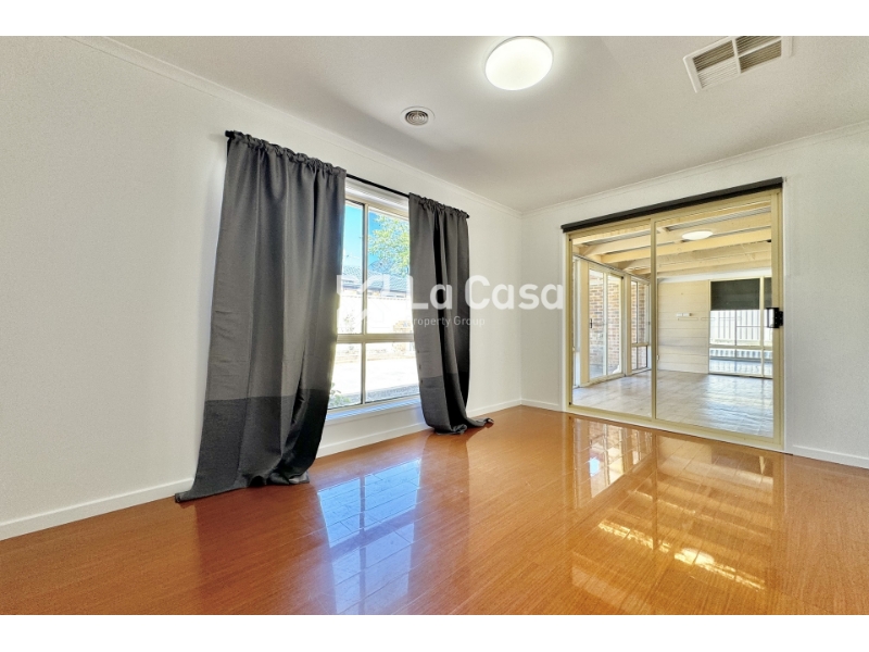 42 Tinderry Circuit, Palmerston House for rent Listed by Wendy Li of