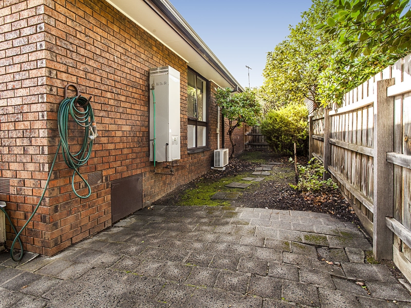 2/1921 Glen Ebor Avenue, Blackburn Apartment for rent Listed by