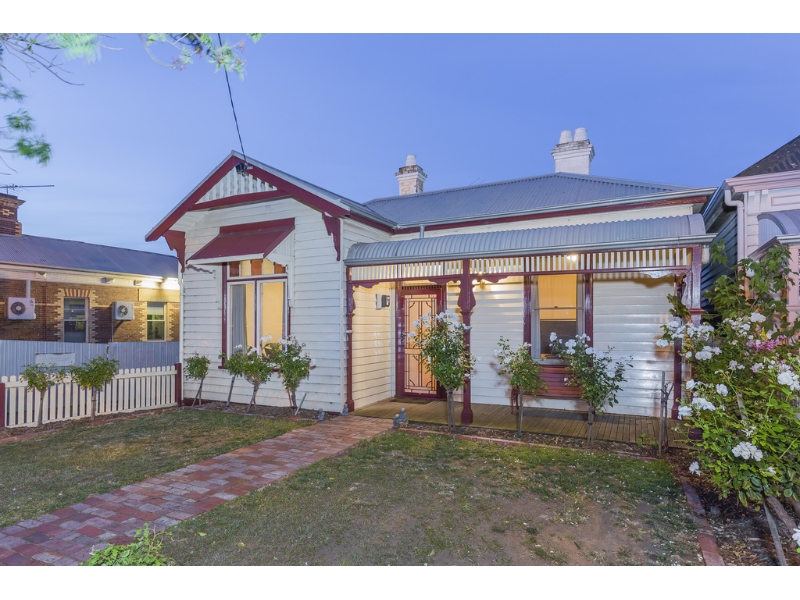 331 Ryrie Street, Geelong House for rent Listed by Emily Haynes of
