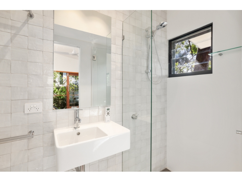 79a Hilltop Road, Avalon Beach House for rent Listed by Gabi Valenci