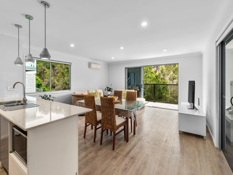 9 Golden Grove Boulevard, Reedy Creek House for rent Listed by Kayla