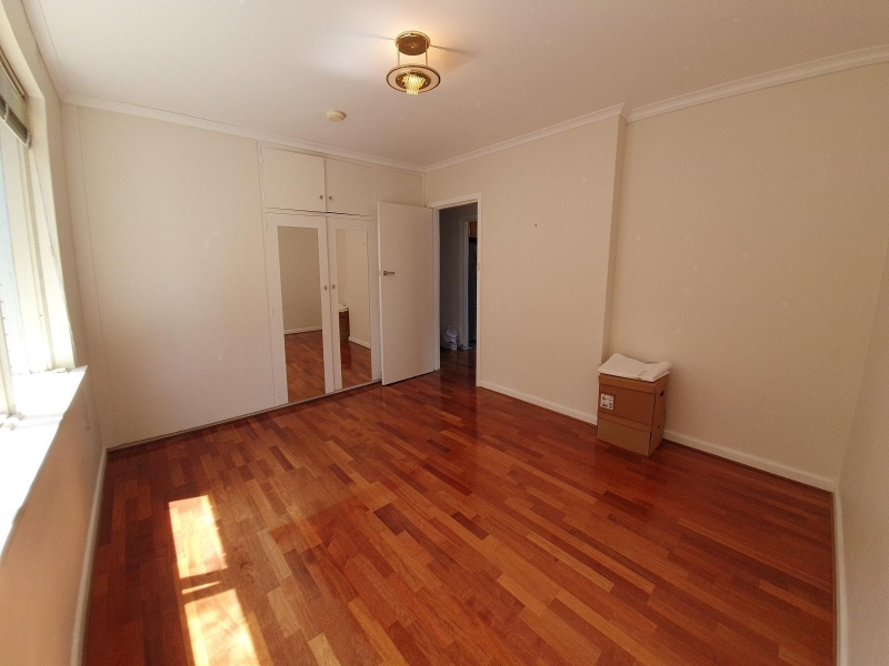 4/515 St Kilda Street, Elwood Apartment for rent Listed by Artem
